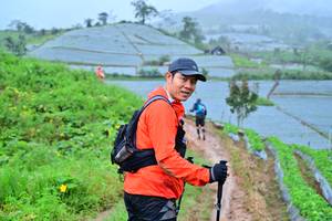 BIB: 1796
                            <button type="button" onclick="openModal(13378001)" class="btn btn-primary btn-sm float-right btn-popup" data-toggle="modal" data-target=".modal-high-quality">
                        <i class="fas fa-shopping-cart"></i> Add to Cart
                    </button>
                                            <button type="button" onclick="isThisMe(13378001, true)" class="btn btn-success btn-sm float-right btn-popup btn-isme hidden" data-toggle="tooltip" data-placement="bottom" title="นี่คือรูปของคุณใช่ไหม คลิกที่นี่เพื่อเอาเข้าอัลบั้ม">
                        <i class="fas fa-plus"></i> Add to album
                    </button>
                    <button type="button" onclick="isThisMe(13378001, false)" class="btn btn-warning btn-sm float-right btn-popup btn-isnotme hidden">
                        <i class="fas fa-ban"></i> Remove from album
                    </button>